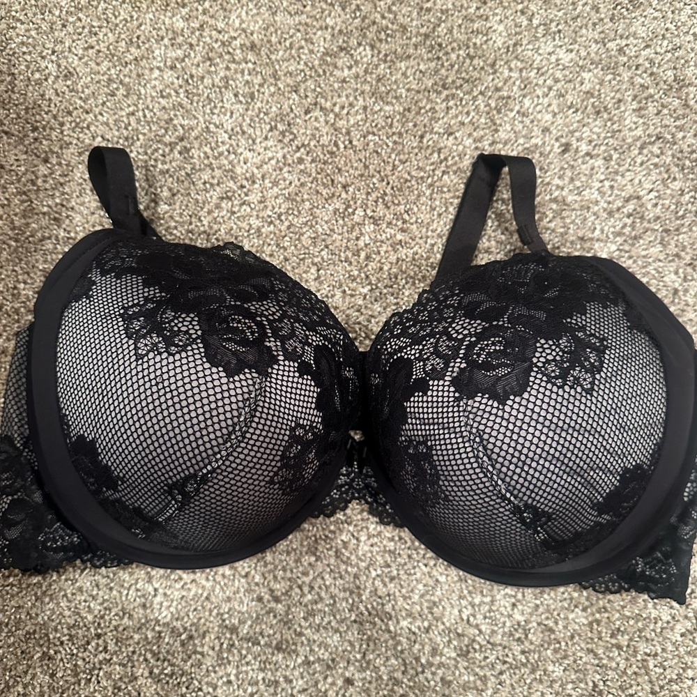 Torrid Black Lace 44F push up bra